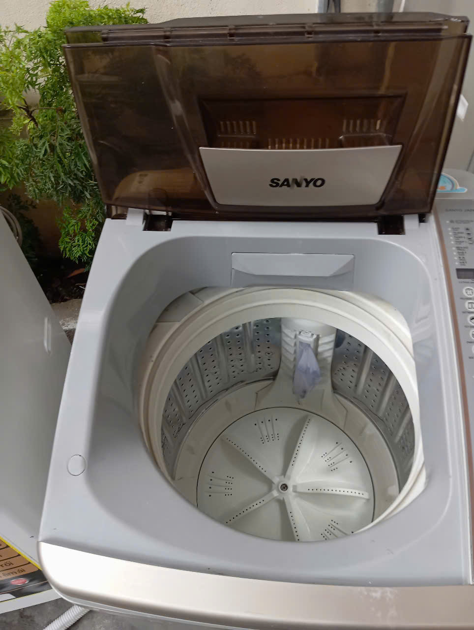 Vệ sinh máy giặt cửa trên giá rẻ tại Hải Phòng